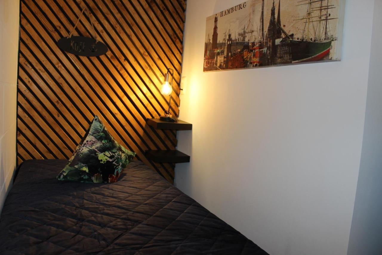 Kleine Souterrain Wohnung Naehe Hamburg Ной-Вульмсторф Экстерьер фото